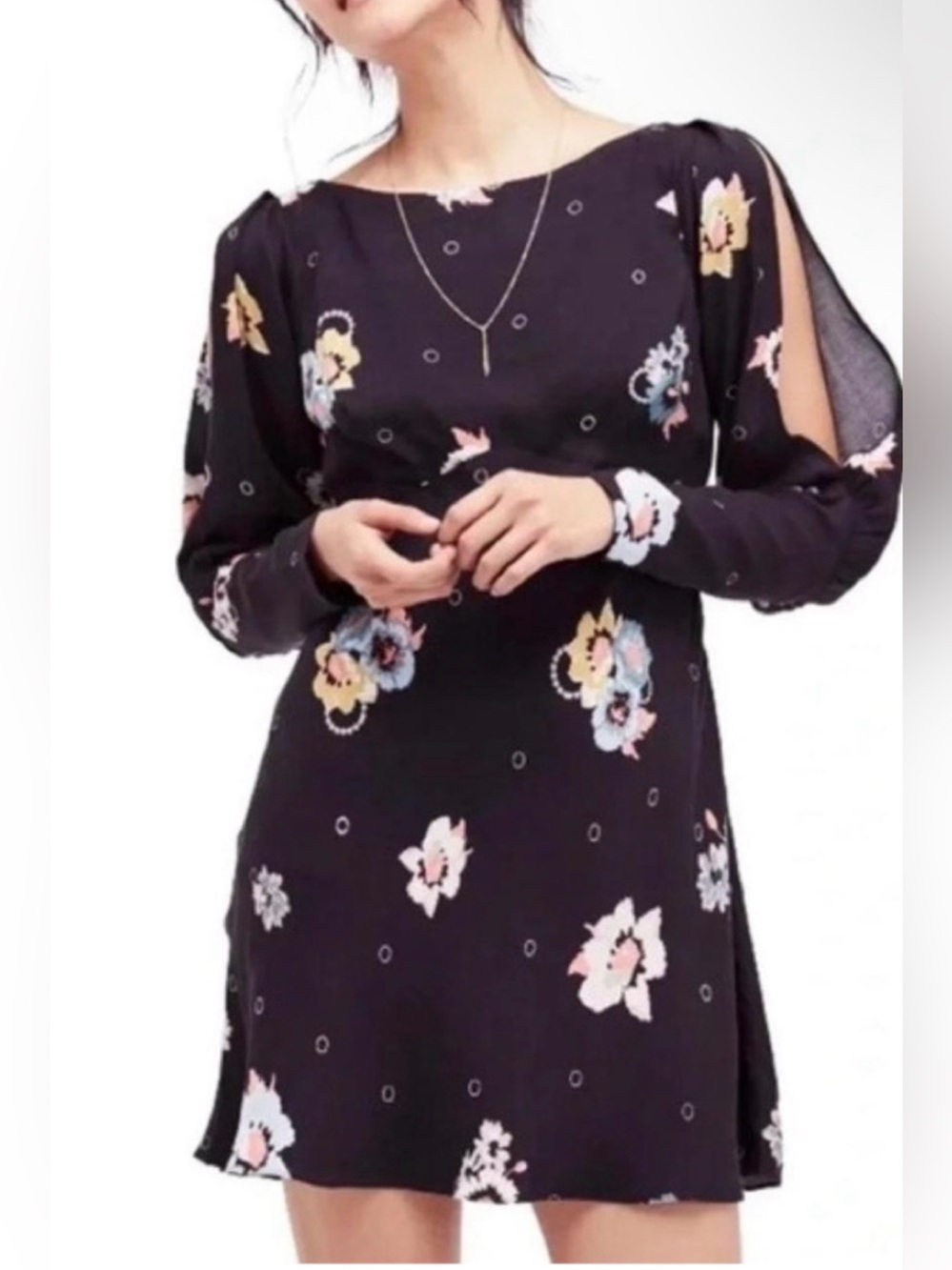 Free People Black Floral Long-Sleeve knee length open sleeve Dress size 8